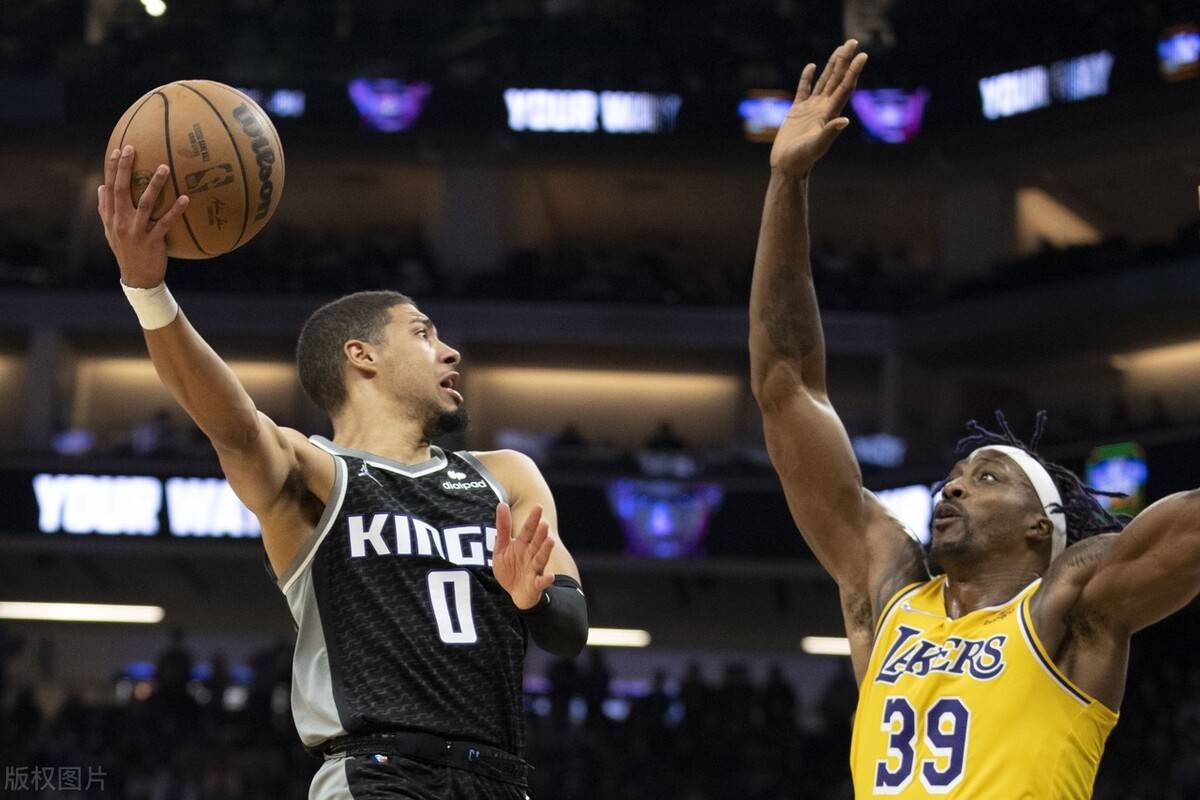 爱游戏app下载-Rookie连续三场比赛得分超过重要助攻，雄鹿不断突破！热度持续攀升的简单介绍