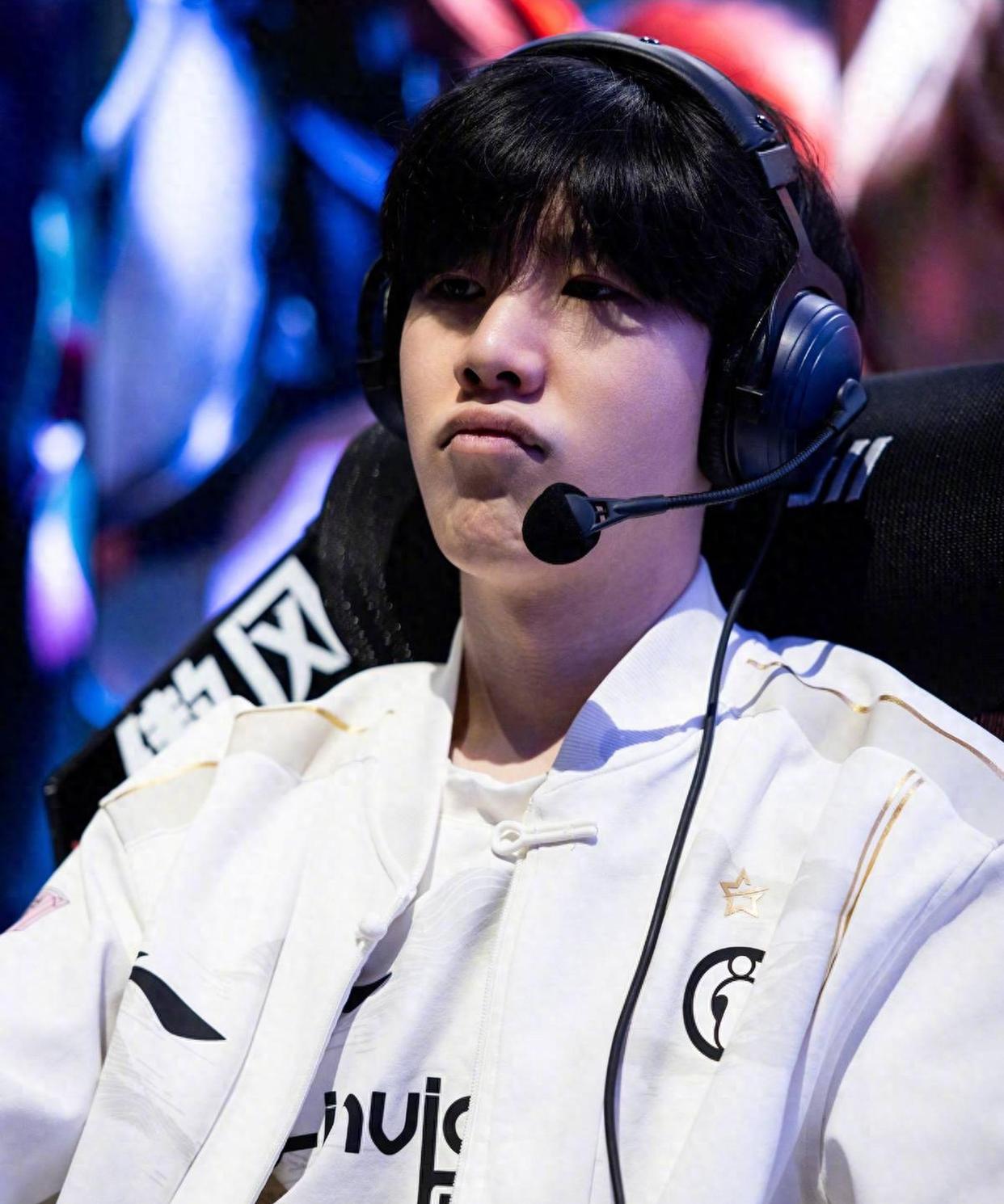 爱游戏- 西亚卡姆最新 