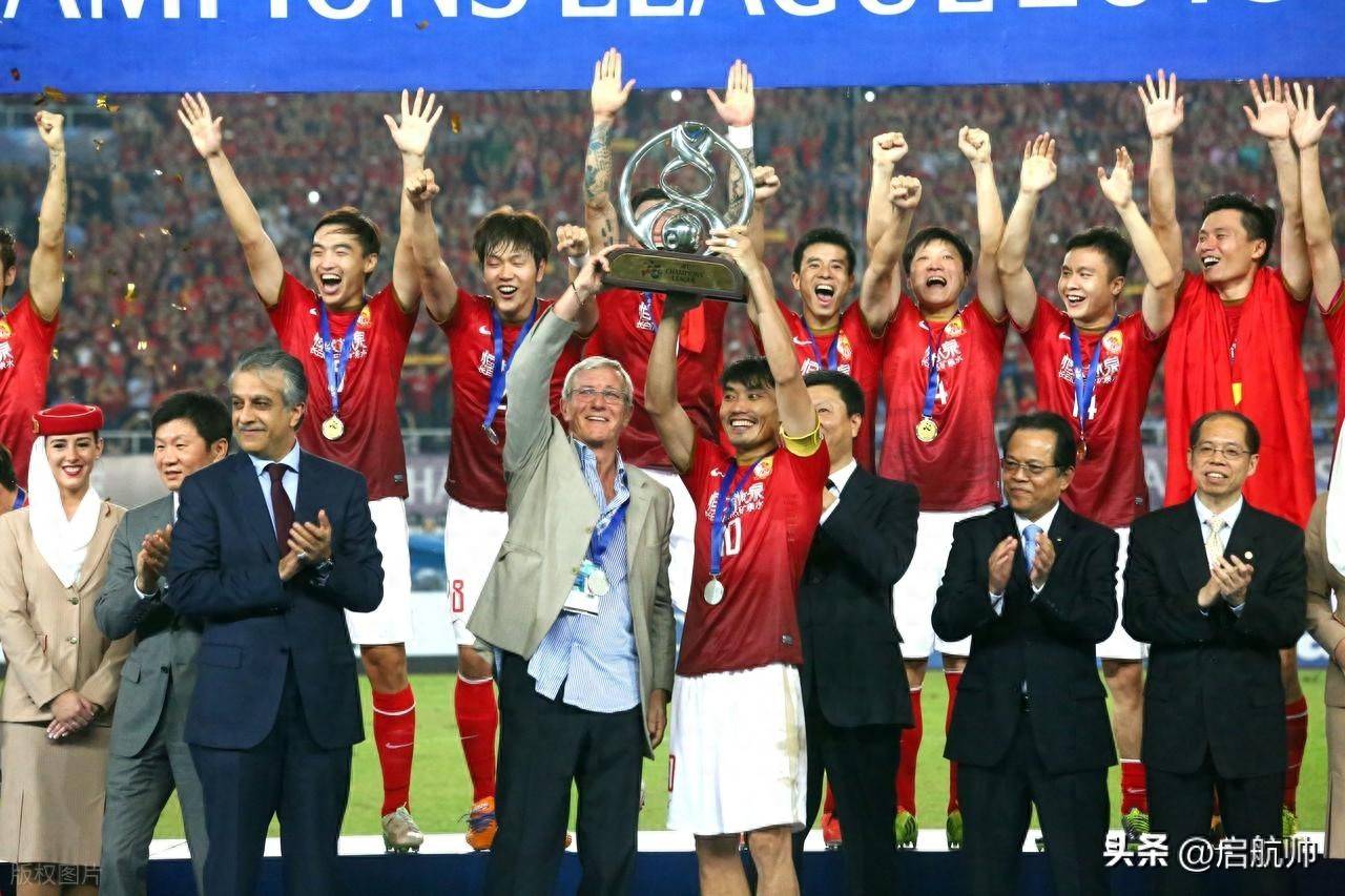 包含转折点AC米兰主帅复盘,亚冠今晚攻防权衡,球迷炸锅,球队文化再被提及的词条 包含转折点AC米兰主帅复盘,亚冠今晚攻防权衡,球迷炸锅,球队文化再被提及的词条