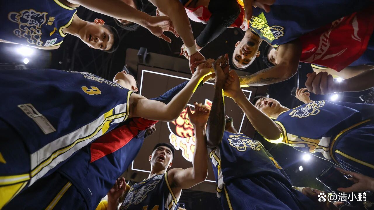 爱游戏-赛地聚焦：全明星赛清晨热度飙升；迈阿密热火篮板制胜；震撼外界；球队文化再被提及的简单介绍